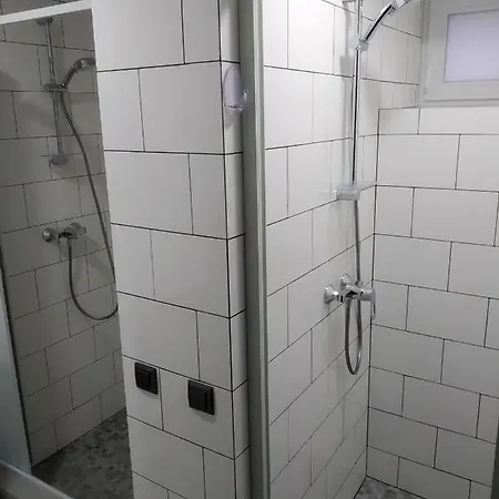Hostel Mega *